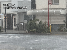 大阪や京都など関西で激しい雨　道路冠水や都市河川の増水に警戒