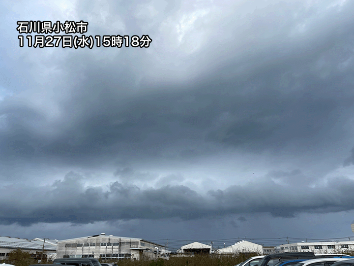 日本海側で局地的に強い雨　霰(あられ)の降った所も　明日も荒れた天気に