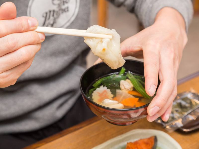 餅が詰まった時の応急処置法　窒息事故を予防するポイント