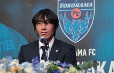 俊輔引退会見で知ったセリエA移籍の真相/六川亨の日本サッカー見聞録