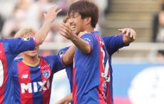 FC東京が今季守備を支えた木本恭生と契約更新「サッカーを楽しみます！」