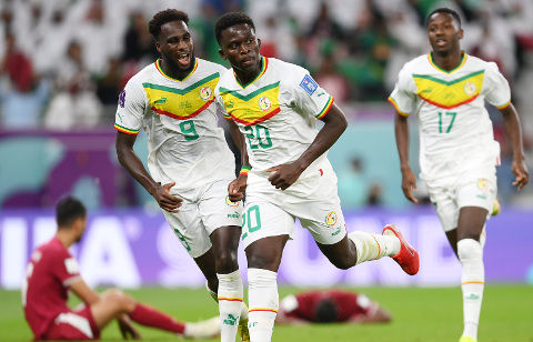 セネガルが攻撃陣躍動で初勝利! 開催国カタールはW杯初ゴールを挙げるも連敗…《カタールW杯》