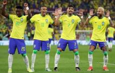 「敬意を欠いている」「踊り過ぎだ」ブラジル代表のゴールパフォーマンスに非難「監督まで加わっていたのは気に入らない」