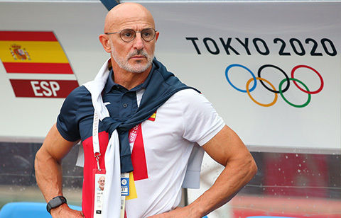 監督退任のスペイン代表、東京五輪で日本を下したデ・ラ・フエンテ氏が新監督に就任