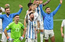 「ブラーボ」「互いにリスペクトしあっている」激闘終えたアルゼンチンとクロアチアの選手たちがハグで称え合う、オランダ戦後の醜態との違いが話題