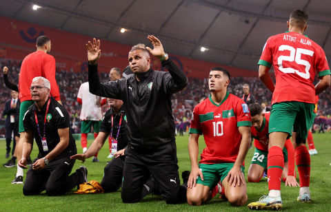 偉業達成、W杯4位のモロッコ代表を数千人のファンが歓迎！ 熱狂ぶりはアルゼンチンにも劣らず
