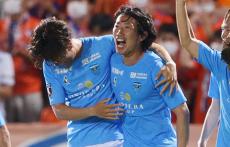 松本が横浜FCを退団したFW渡邉千真を完全移籍で獲得「サッカーができる喜びを噛み締め」
