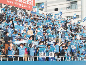 「可愛い好き」「模様がFに見える」J1復帰の横浜FC、初のプーマのユニフォームはファンに好評「かっこいい」