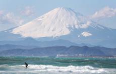 「すげえ」トッテナムFWが富士山頂に到達！日本最高標高地点での記念撮影に驚きの声「熟練者なんかな」
