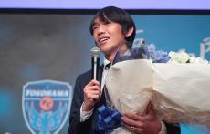 中村俊輔の引退試合は12月17日にニッパツで開催！ 横浜FCと日本代表の戦友たちで対決！「全力プレーで臨ませていただきます」