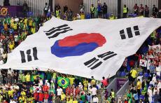 韓国で審判6人が今季割り当て停止の大事件、交代選手を間違えたまま4分半プレー…主審と第4審は来季から降格