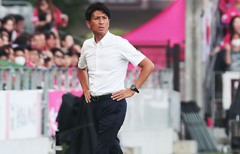今季も上位を争ったC大阪が小菊昭雄監督と契約更新「心豊かに最高の笑顔になっていただけるよう邁進して参ります」