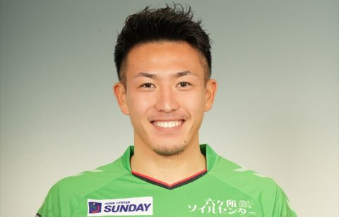 八戸が34戦4ゴールの佐々木快と契約更新　「もっと点取ります！」