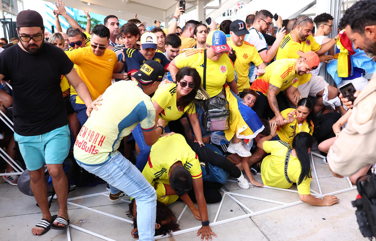 「決勝戦が汚されてしまった」主催した南米サッカー連盟も怒りの声明…大混乱のコパ・アメリカ決勝でのファンの行動と警備体制を批判