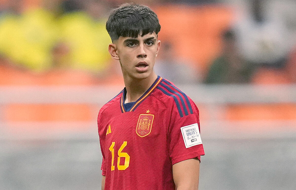 バルセロナが17歳逸材ベルナルと契約延長で合意…昨季はバルサ・アトレ