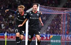 東慶悟の先制点皮切りにFC東京が4発大勝！ 名古屋に反撃許すもトンネルを抜ける7試合ぶり白星【明治安田J1第30節】