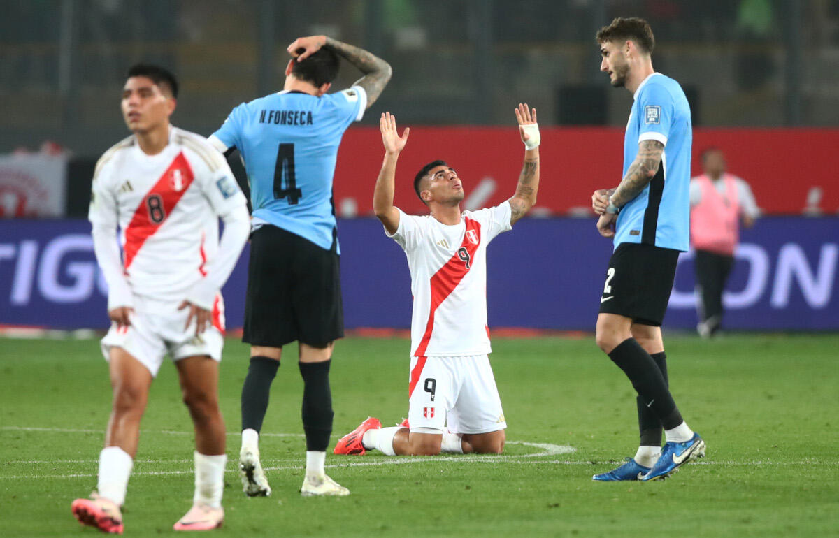 ペルーが勝ちから遠ざかるウルグアイ撃破！ 終盤の先制弾で南米予選初白星【2026年W杯南米予選】