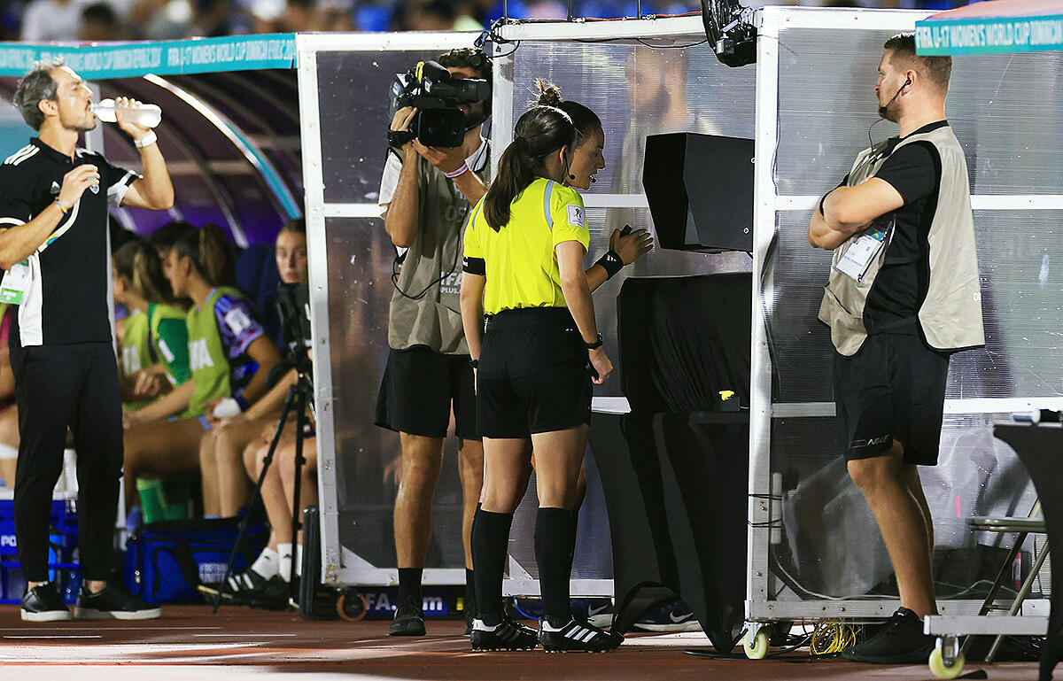 VAR代替担うチャレンジ制度の拡大試験が承認…今年のU20＆U17女子W杯ですでに試験運用