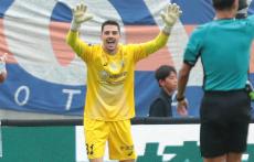 J2初昇格の今治、正守護神GKセランテスも契約満了「来年もこの素晴らしいスタジアムでプレーしたかった」