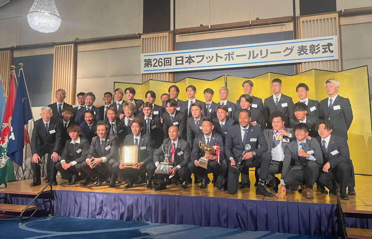 来季J3の栃木C、“栃木ウーヴァFC”時代の2018年から所属するDF鈴木隆雅と契約更新「J2昇格のために全力で頑張ります」