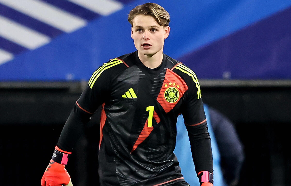 【希少な直書きサイン!】ノイアー ワールドカップ ドイツ代表 バイエルン 希少な直書きサイン!】ノイアー ワールドカップ ドイツ代表