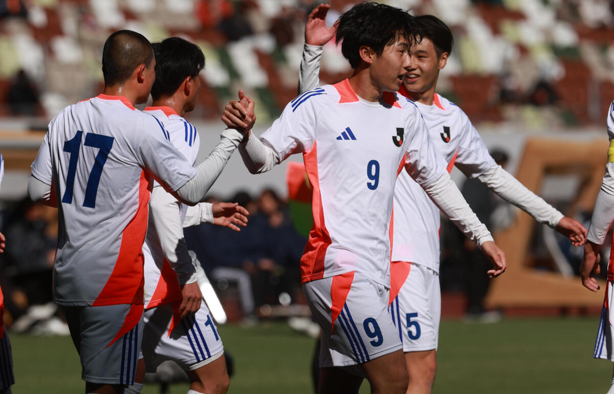 U-18Jリーグ選抜が4発快勝！ 高校サッカー選抜は後半の反撃実らず【NEXT GENERATION MATCH】