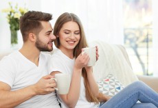 「結婚して良かった」と感じている夫婦は約9割！　長続きするコツとは　