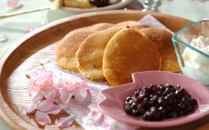 口に広がる桜の香りとふわふわ食感！　桜パンケーキ