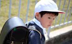 子どもの防犯ブザー、本当に鳴る？　「持っているから安心」が危険を招く