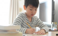 夏休み中の大きな壁！　本嫌いの子でも楽しく「読書感想文」を乗り切るコツ