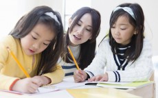 4人に1人が夏休みでも毎日勉強している？　遊んでばかりだと新学期がヤバいかも…【パパママの本音調査】  Vol.140