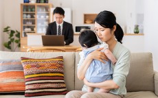 他人の「ワンオペ」を認められない…孤独なママが「助けて」と言えるには