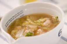 クタクタになった白菜が美味！ 「鶏と白菜のスープ」