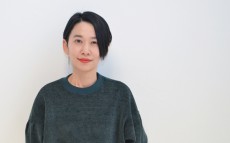 西加奈子、「母、女性としても輝く」は求めすぎ。自由を願う彼女の子育てと仕事