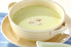 バターで炒めてコク＆甘さをアップ！  栄養豊富な「アスパラのスープ」