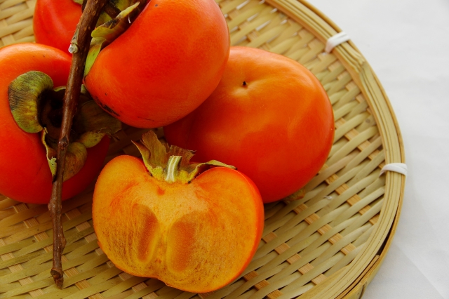 柿の保存方法 おいしさをキープするには 旬や栄養まで徹底解説 記事詳細 Infoseekニュース
