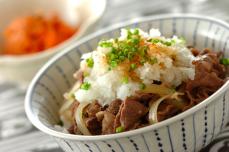 【今日の献立】2024年10月21日(月)「さっぱり！おろしポン酢牛丼」