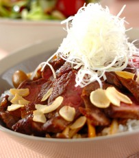 今日の献立は「和風ステーキ丼」