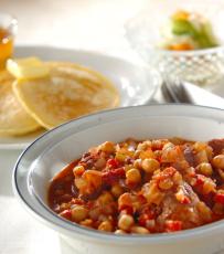 今日の献立は「豚肉とヒヨコ豆のトマト煮込み」