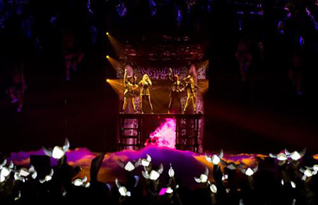 「2NE1」 ビルボード・アルバムチャートで最高記録を樹立