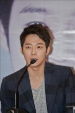 「JYJ」ユチョン、ファンミ開催で中国へ 「空港でも”おもてなし”に感激」