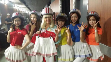 「CRAYON POP」、レディー・ガガと「ガガヨンポップ」結成？