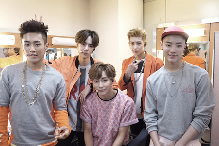 【個別インタビュー】「UNIQ」（ユニーク）、2015年最も注目のグローバルアイドルグループ！