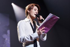 ジュンス（JYJ）、日本公演でドラマ「太陽の末裔」未発売OSTを熱唱