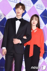 韓国版「花男」ヒロインのク・ヘソン、年下俳優アン・ジェヒョンと結婚へ