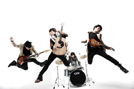 グループ「The Nuts」、1年ぶりに新曲を発表