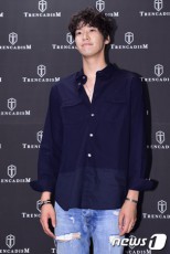 俳優キム・ヨングァン、女優スエの”年下パパ”に＝新ドラマ「うちに住む男」出演確定