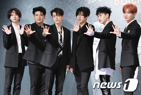 カムバックした「SUPER JUNIOR」、チャート1位に感謝 「不思議な気分…ファンの皆さん、愛してる」