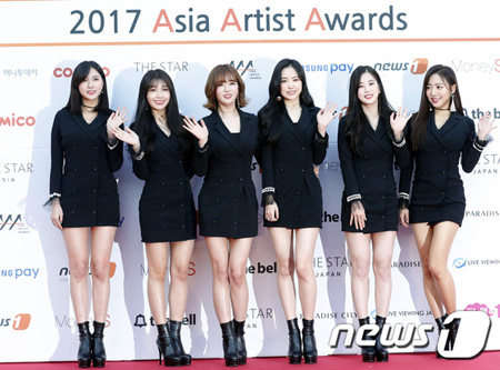 「Apink」、日本のイベント会場にも爆破予告の脅迫電話