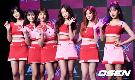 「Apink」、1年ぶりのコンサート開催